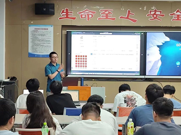 华为HCIA认证考试.jpg 华为HCIA认证考试.jpg