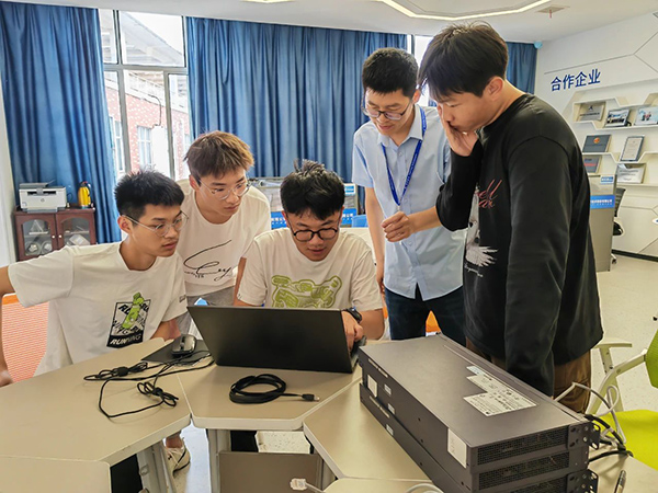 江西交通职院2023华为认证工程师.jpg 江西交通职院2023华为认证工程师.jpg