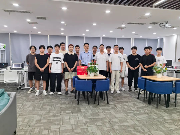 1728545938384096613.png 2.png