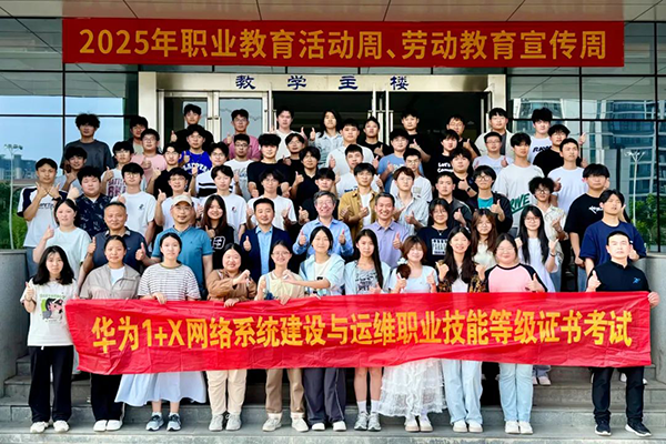 1747898633414056362.png 4.png